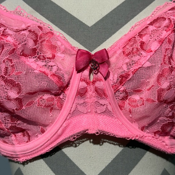Pink Flower Lace Bra - Picture 2 of 13
